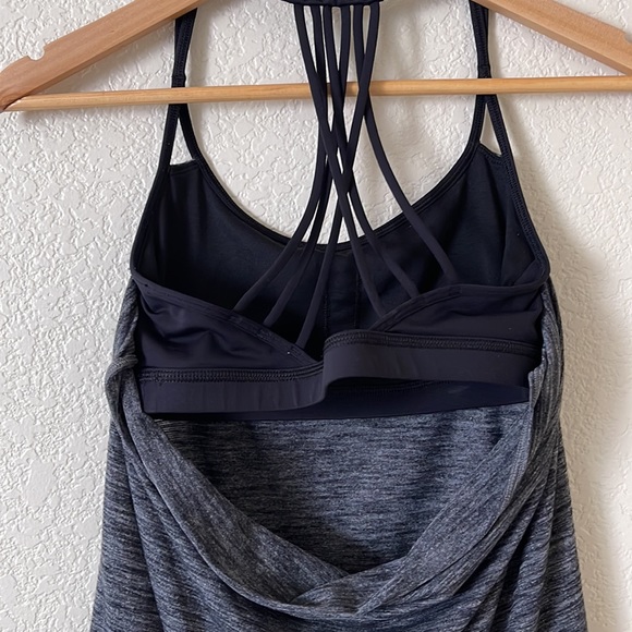 Lululemon Gray Lighten Up Tank Size 4 - Picture 5 of 9